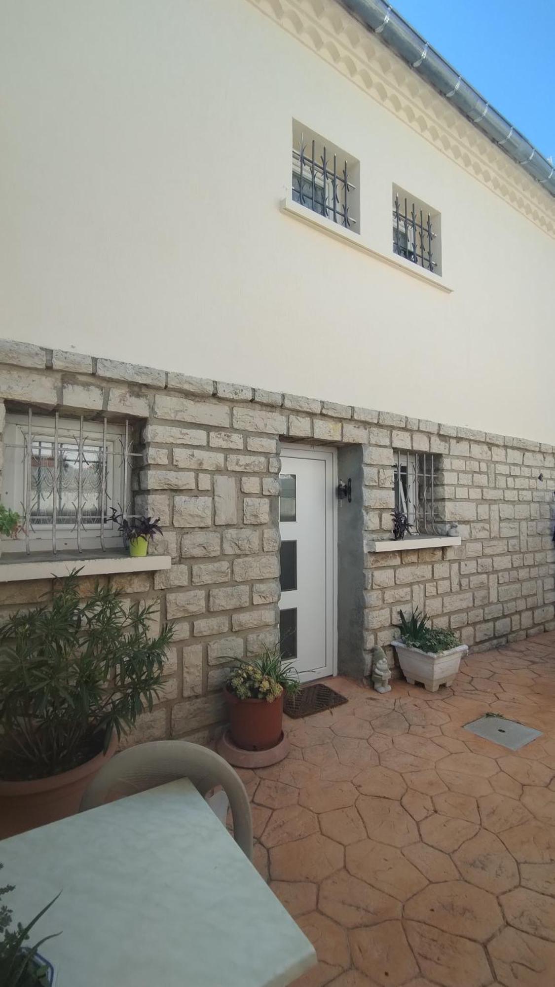 Appartement Entre Mer Et Gardiole 프롱티냥 외부 사진